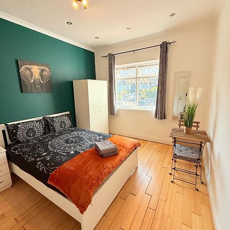 Wembley Rooms Лондон Экстерьер фото