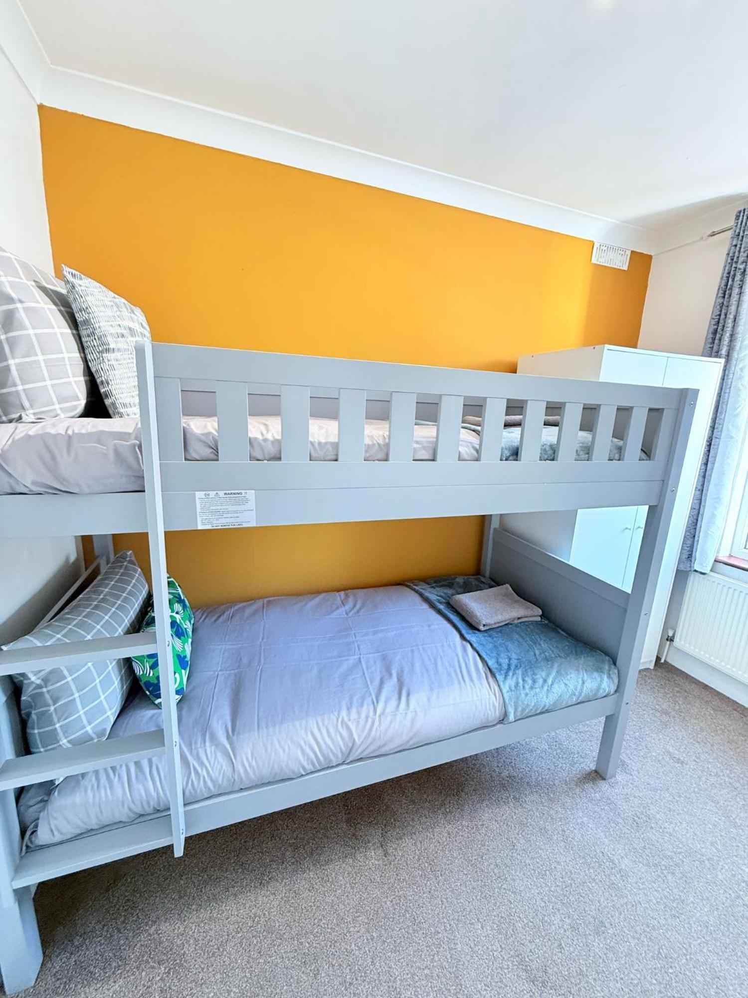 Wembley Rooms Лондон Экстерьер фото