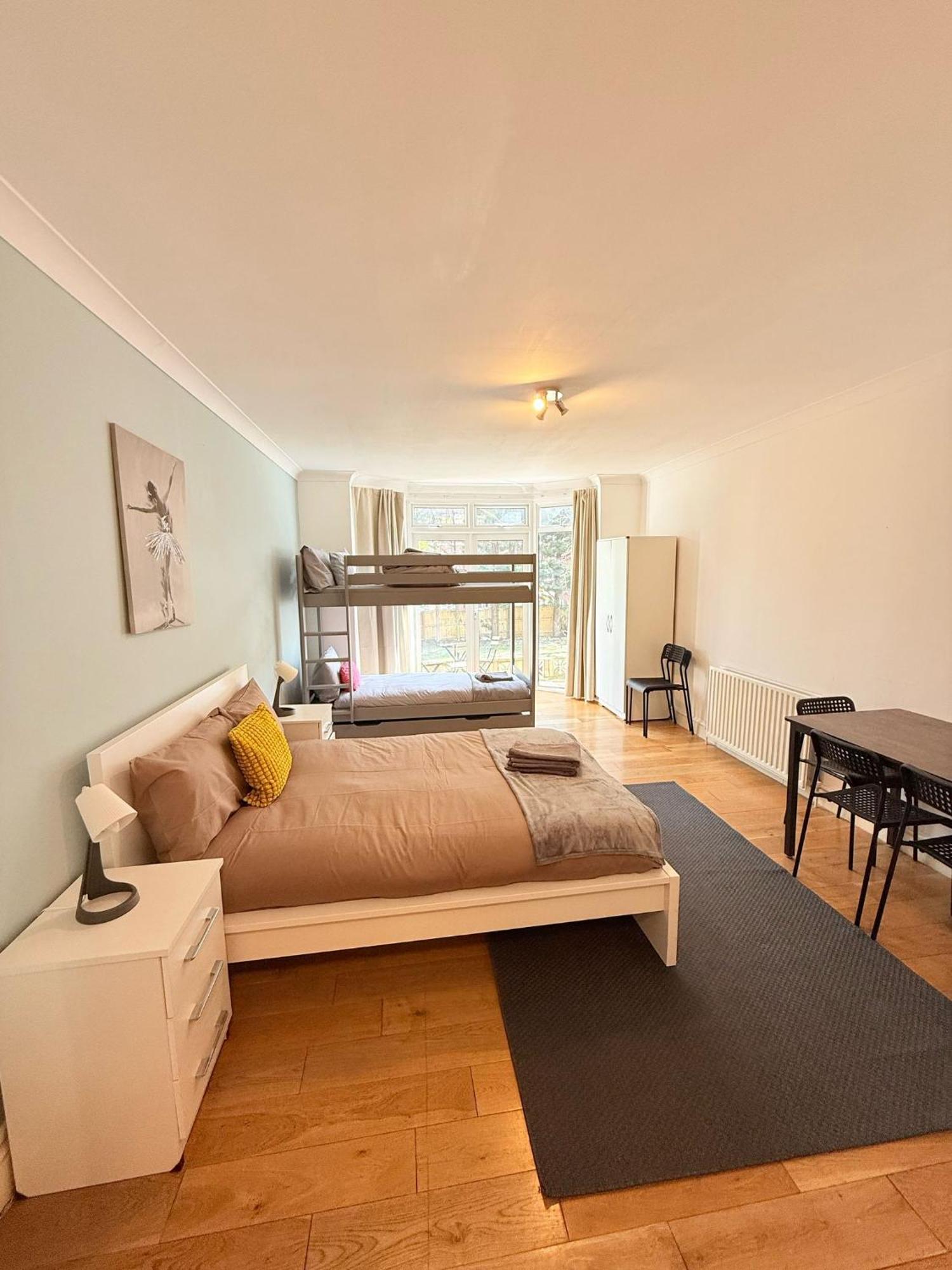 Wembley Rooms Лондон Экстерьер фото
